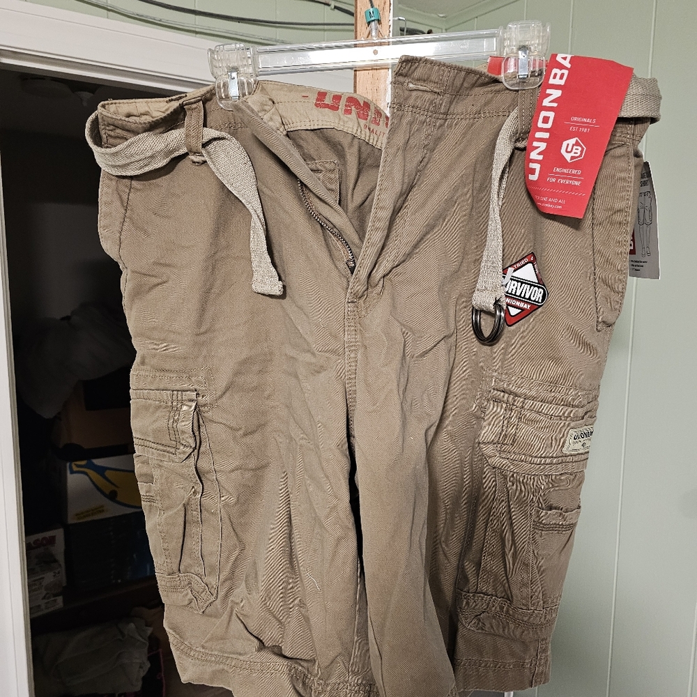 UNIONBAY Tan Cargo Shorts with Patches